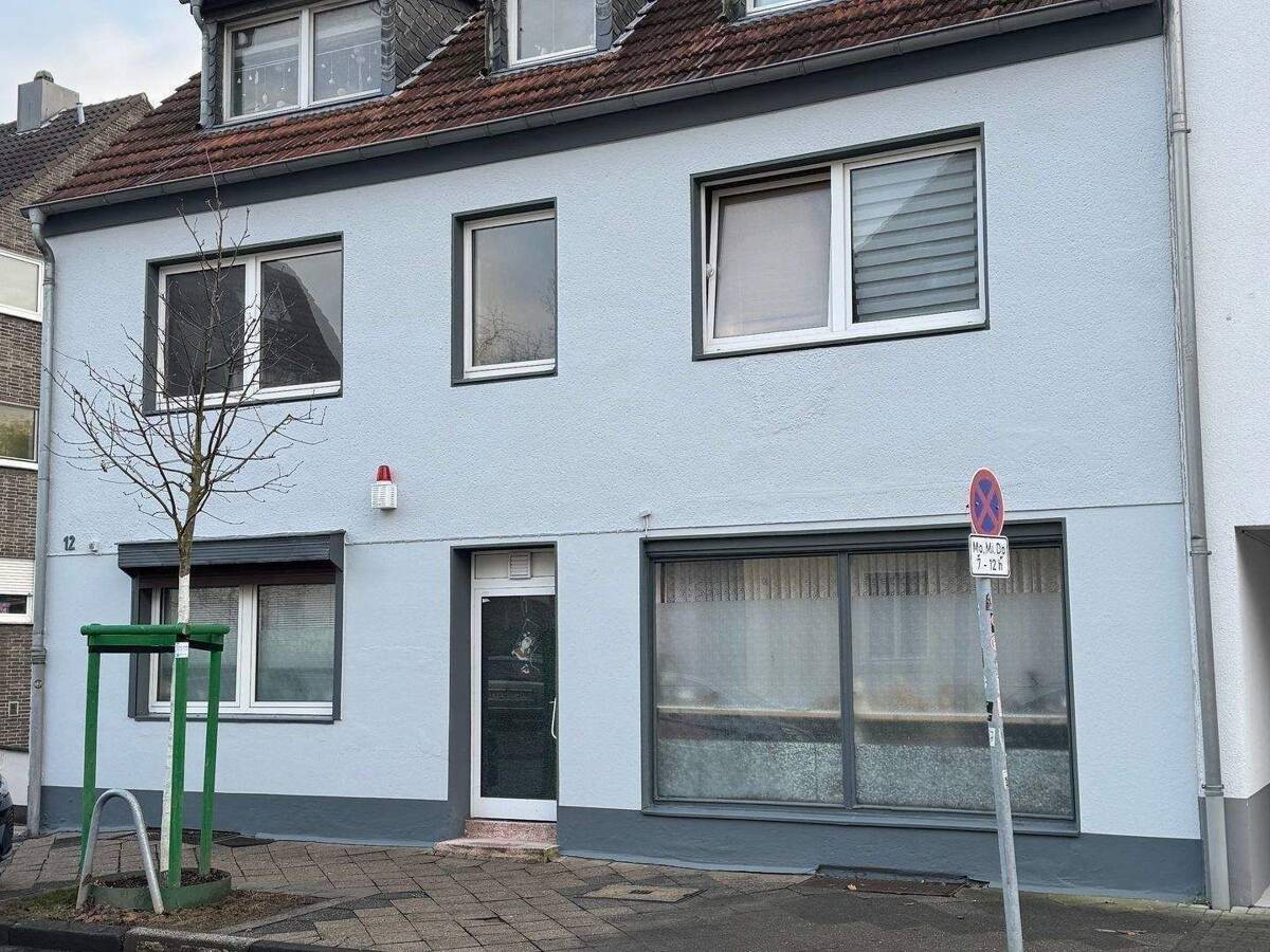 Investment Nähe Schloß Benrath (6 Wohnungen und 4 Garagen) Vollvermietung, 796 qm Grundstück – 40597 Düsseldorf – Bild 1 von 9