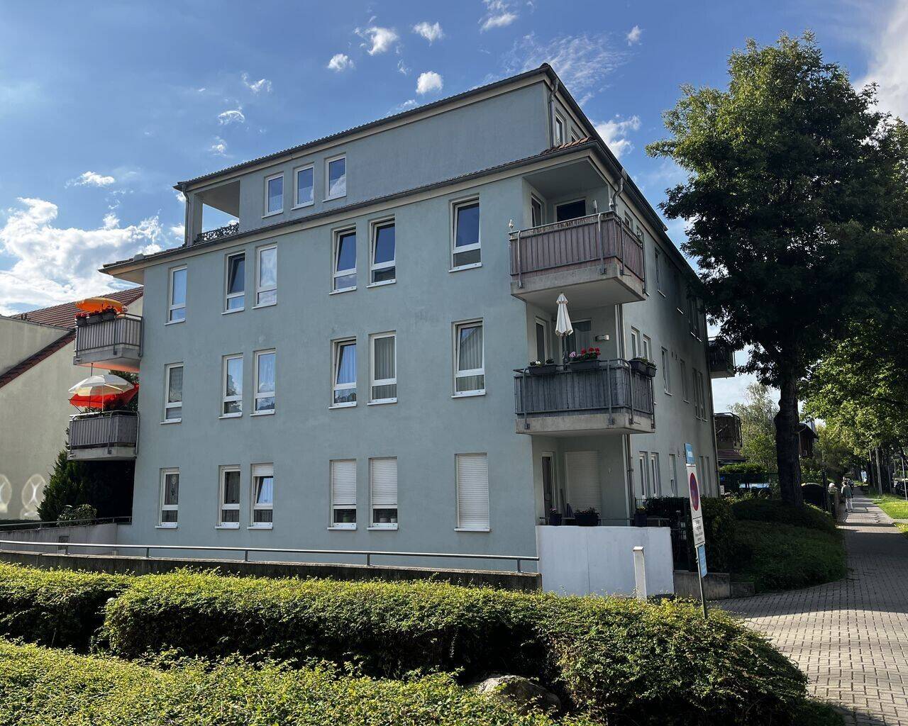 *** Moderne 2-Raum Eigentumswohnung in Erfurt mit Balkon und TG Stellplatz – Erfurt – Bild 1 von 2