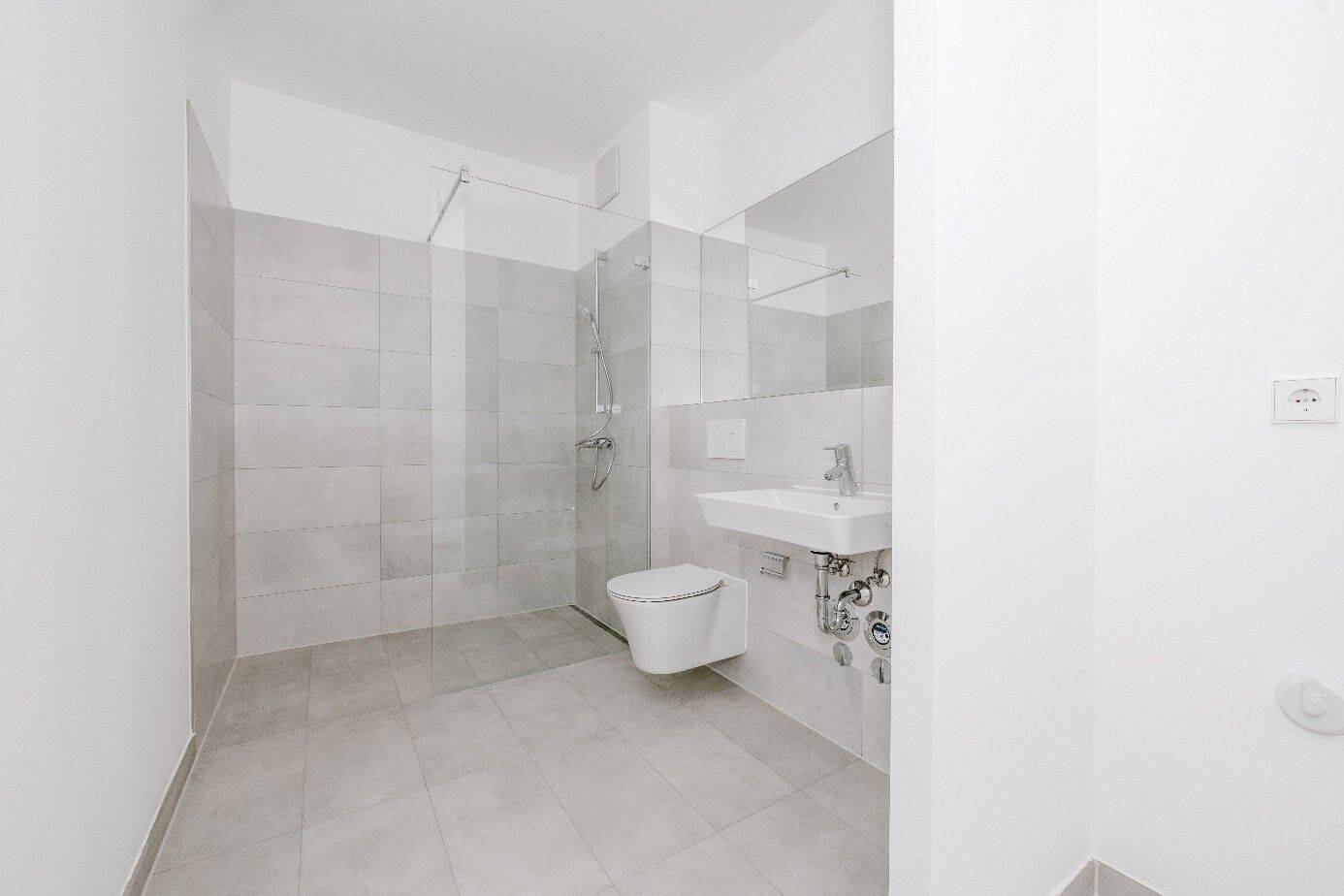 Moosach: Geräumiges 2-Zimmer-Studio – München – Vorschaubild 8