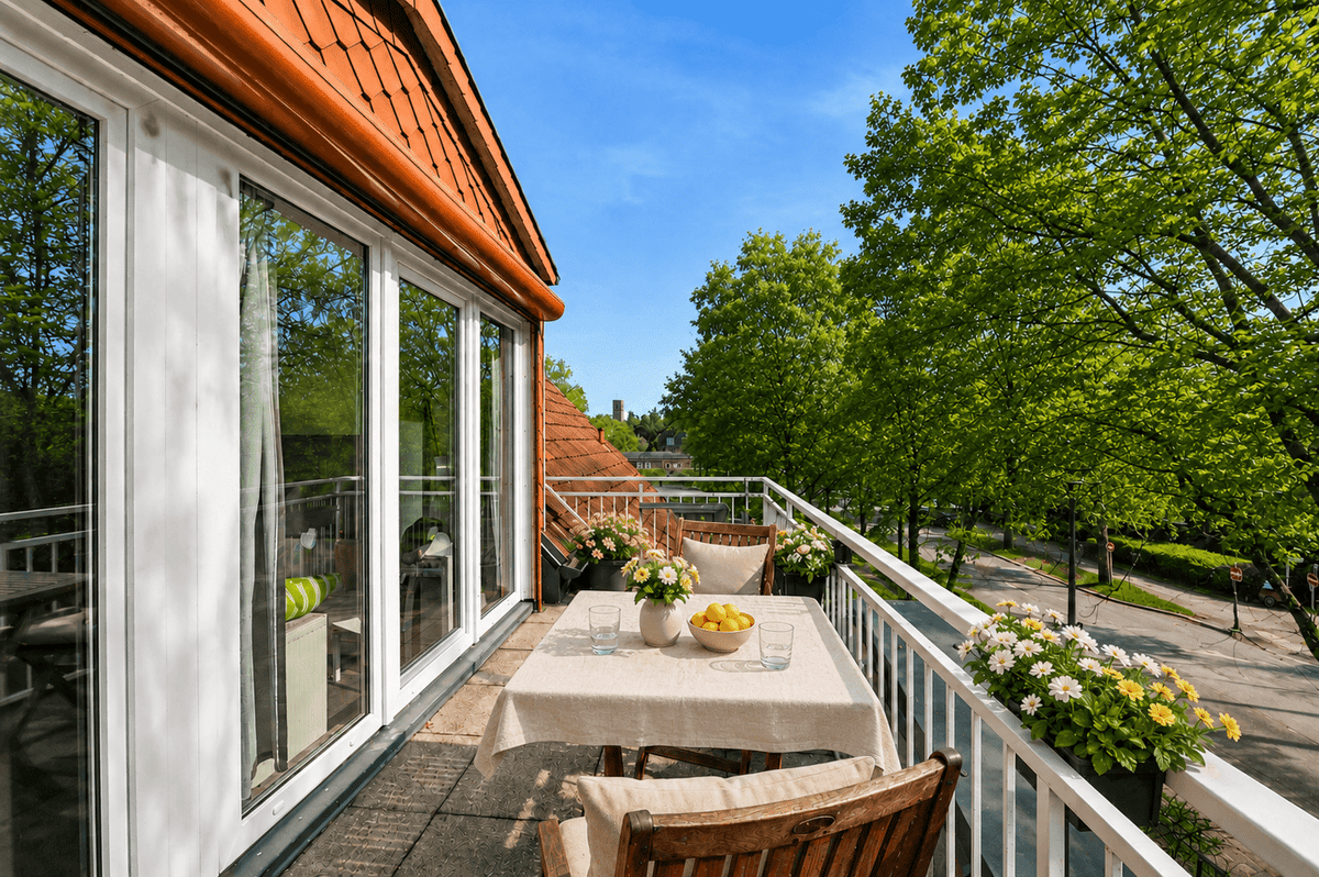 Ihr neues Lieblingszuhause auf zwei Ebenen mit sonnigem Südbalkon – 22607 Hamburg – Bild 1 von 9