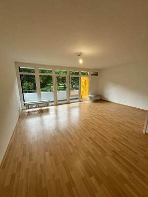 Atemberaubende modernisierte 2-Zimmer Wohnung in Hamburg (22297)