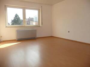3 - Zimmerwohnung mit Garage in Bad Cannstatt nahe des Kurparks – 70372 Stuttgart – Vorschaubild 2