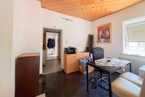 Attraktive Projektchance - Wohnhaus mit Abriss- oder Kernsanierungsoption – 86154 Augsburg – Vorschaubild 4
