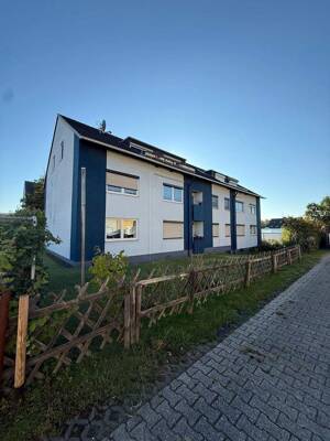 Bequem und sicher im 1. OG... mit Balkon und Kfz.-Stellplatz! – 44287 Dortmund – Vorschaubild 2