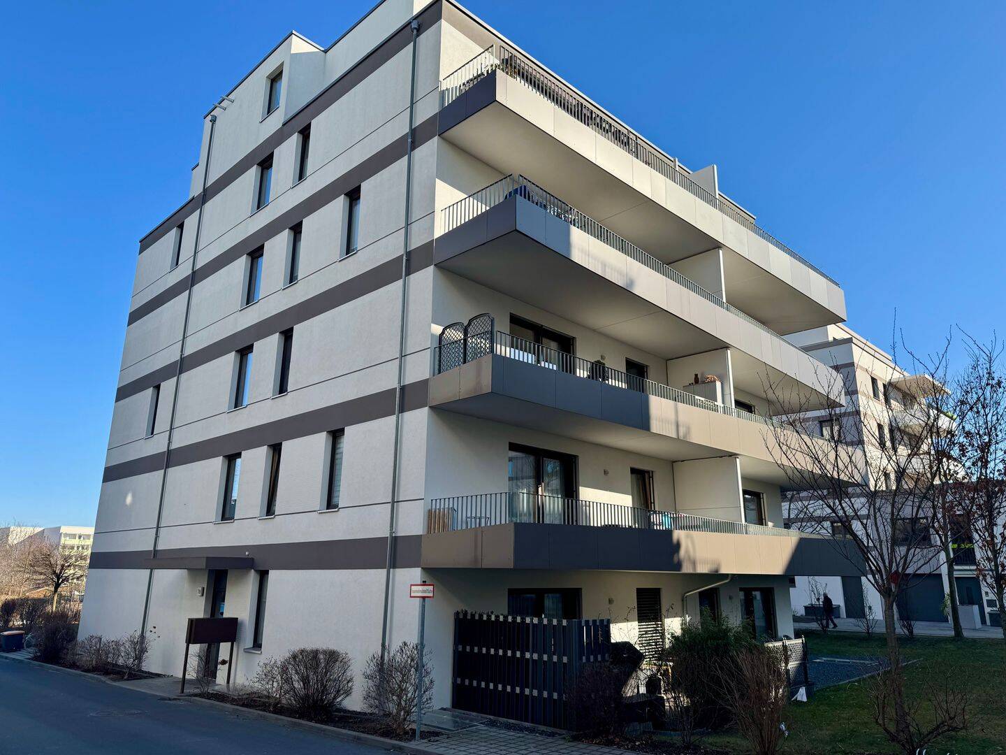 Exklusives Wohnen im Neubau: Barrierefrei mit Balkon und Stellplatz – Dresden – Vorschaubild 3