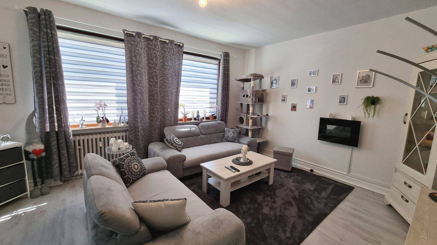 Eduard Rosenberg KG - Gepflegte 4-Zimmer-Wohnung in TOP-Lage – Bremerhaven – Vorschaubild 2