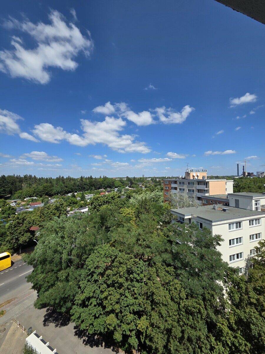 Hauptstadtmakler-Bezugsfreie Wohnung mit Stellplatz und tollem Ausblick – Berlin – Vorschaubild 3