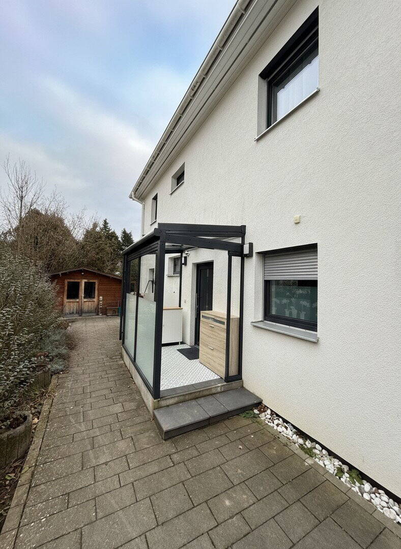 Traumhafte Stadtvilla mit Garten & nachhaltiger Energie in zweiter Reihe – Hersbruck – Vorschaubild 2