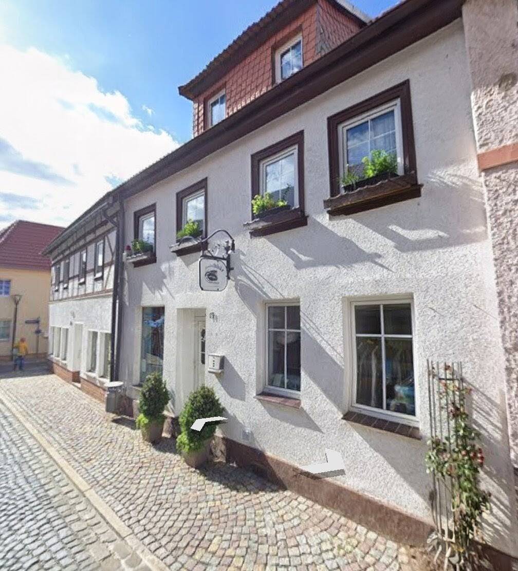 Reihenmittelhaus für Kapitalanlage – Harzgerode – Bild 1 von 9