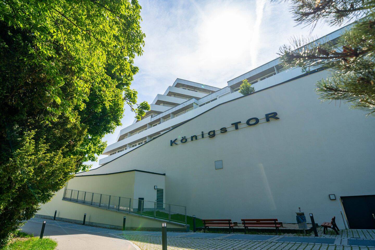 Modern ausgestattetes Apartment mit Balkon – Regensburg – Vorschaubild 6