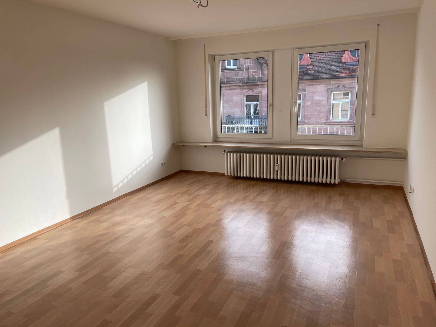 Sehr geräumige 1-Zimmer-Wohnung mit Einbauküche im Stadtteil Rennweg - Sulzbacher Straße – Nürnberg – Vorschaubild 7
