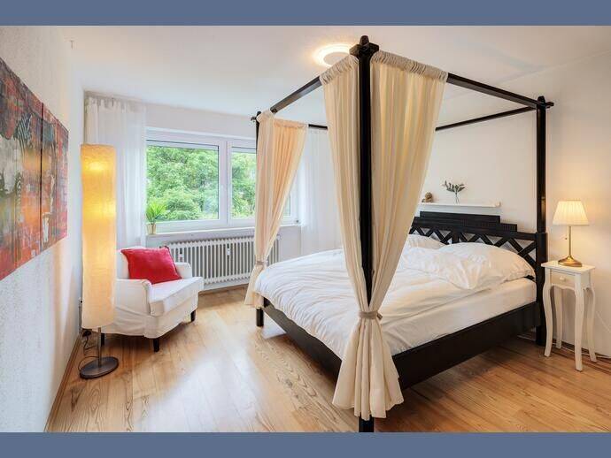 Möbliert: Schön geschnittene Wohnung mit Wohlfühlfaktor – München – Vorschaubild 3