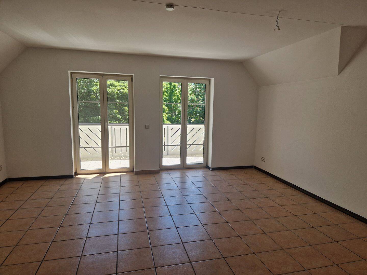 Neu renoviertes Zuhause sucht kleine Familie! – Dietersheim – Vorschaubild 8