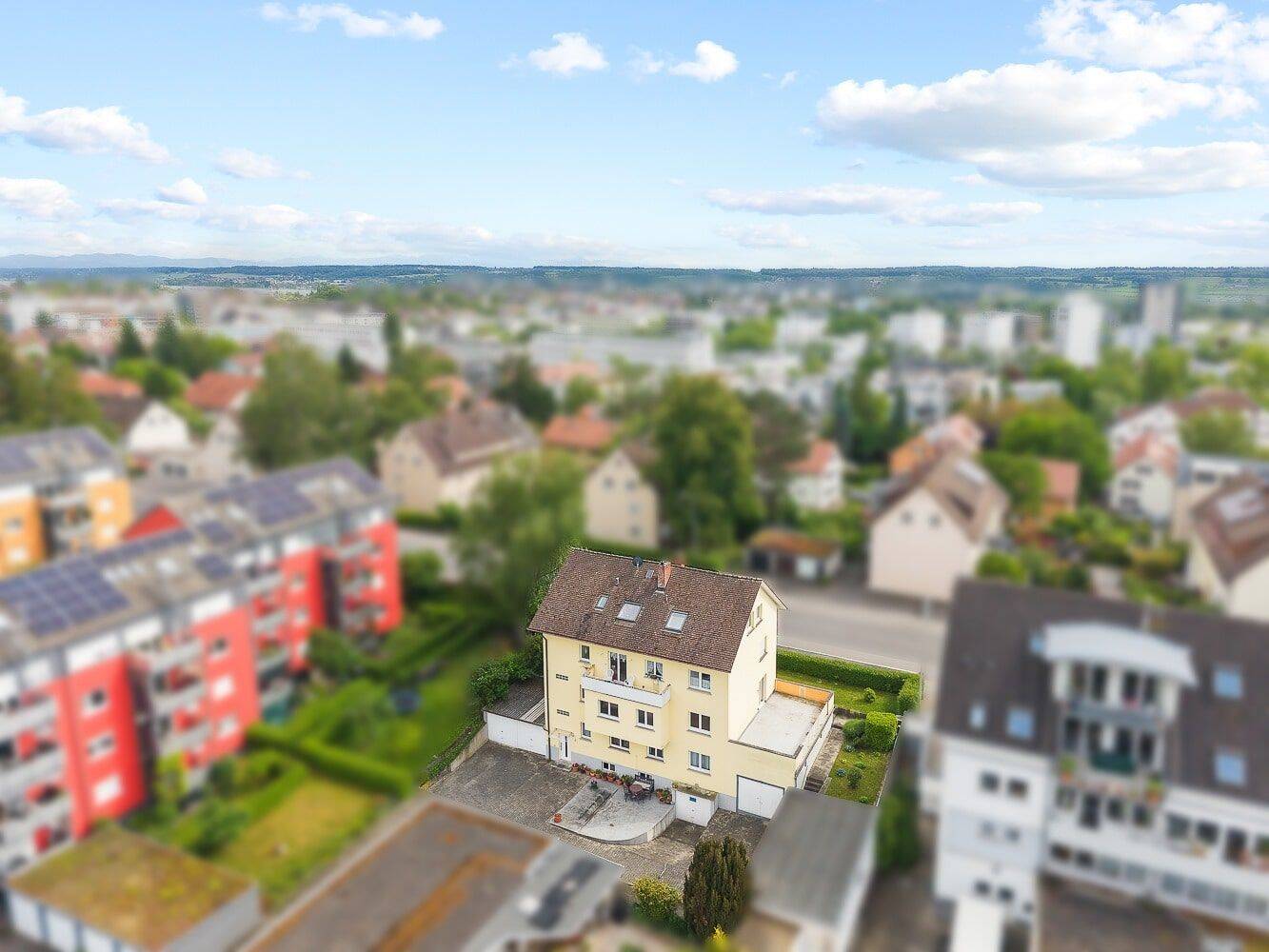 Vier Zimmer, sonnige Terrasse, großzügiger Grundriss, beste Möglichkeiten! – Konstanz – Vorschaubild 4