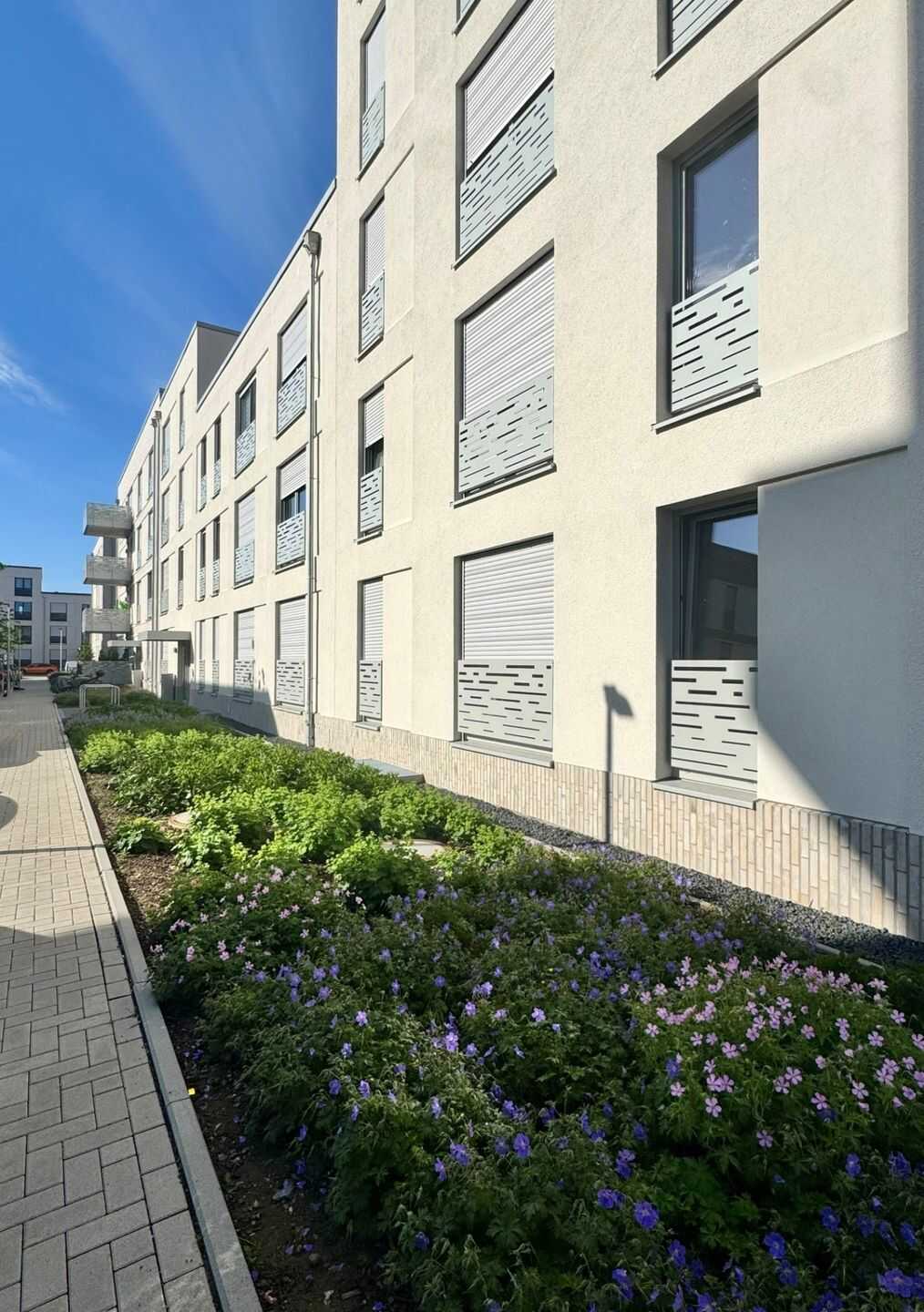 47124/47 Moderne 2-Zi.-Wohnung im Neubau von Düsseldorf-Rath sucht Nachmieter!