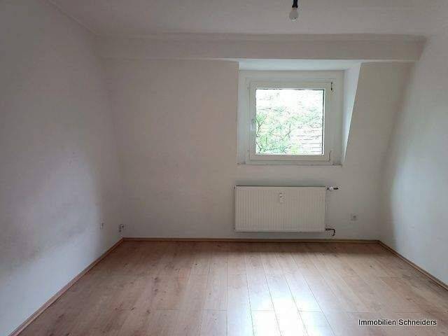 Duisburg-Alt-Hamborn, Kampstraße 63 - Frisch renovierte 2 Zimmer-Wohnung im 3.OG ab Juli zu mieten !! – Duisburg – Vorschaubild 9