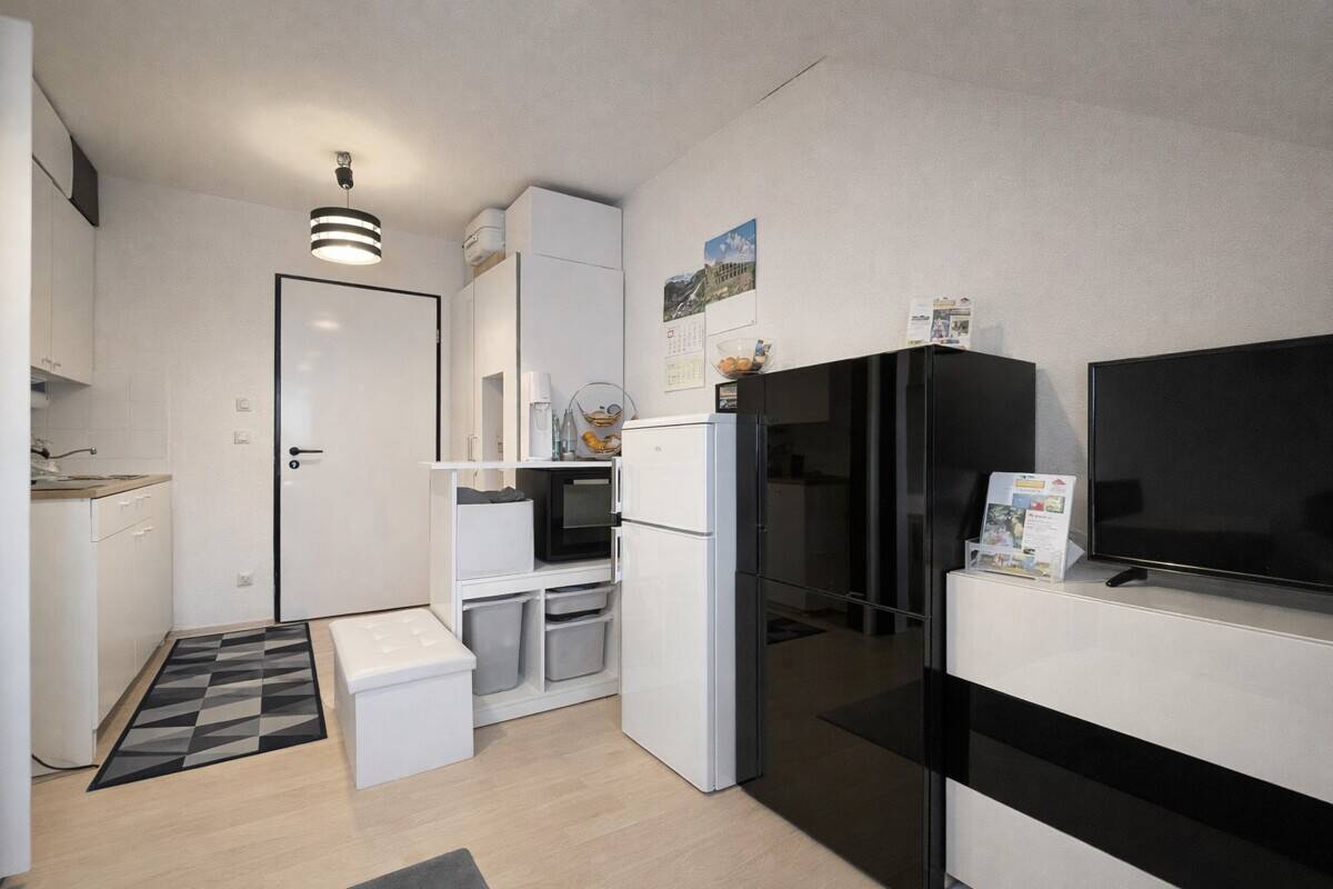 Renovierte DG-Wohnung in ruhiger grüner Lage mitten im historischen Ortskern von Riem, Whg.-Nr. 201 – München – Vorschaubild 9