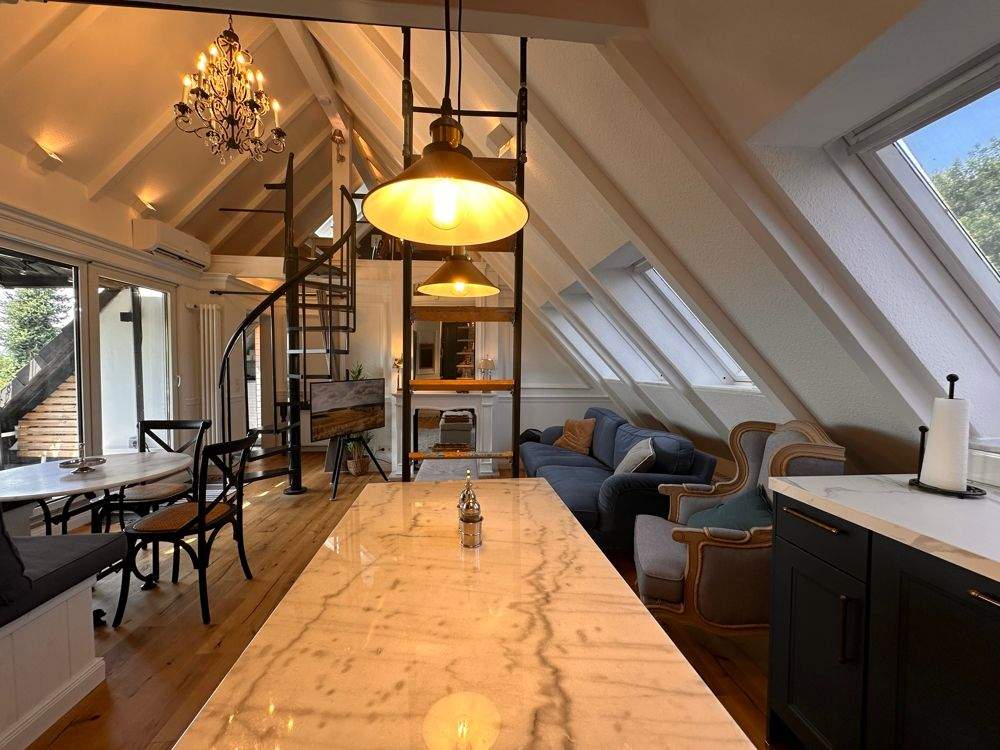 Helle und modern eingerichtete Wohnung im Loft Still mit Loggia – Saarbrücken – Vorschaubild 4