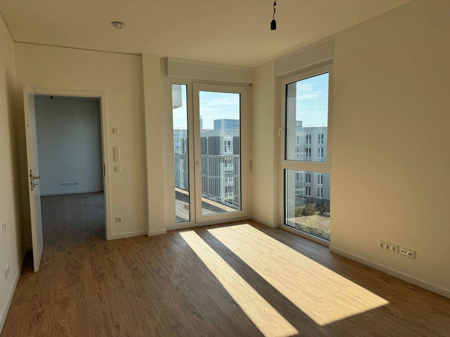 Nexus² - Helle 2-Zimmerwohnung inkl. Einbauküche und Loggia in zentraler Lage