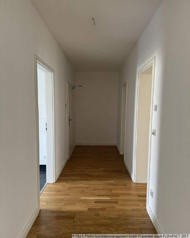 Hochwertige 3-Raum-Wohnung mit Balkon - Aufzug vorhanden! – Magdeburg – Vorschaubild 8