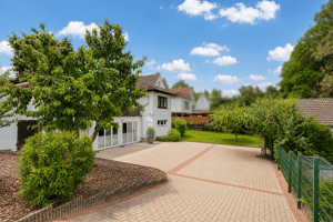 Gepflegter Bungalow mit Wohnkeller, großzügigem Grundstück und idyllischem Garten in Aumund-Hammersbeck – 28755 Bremen – Vorschaubild 4