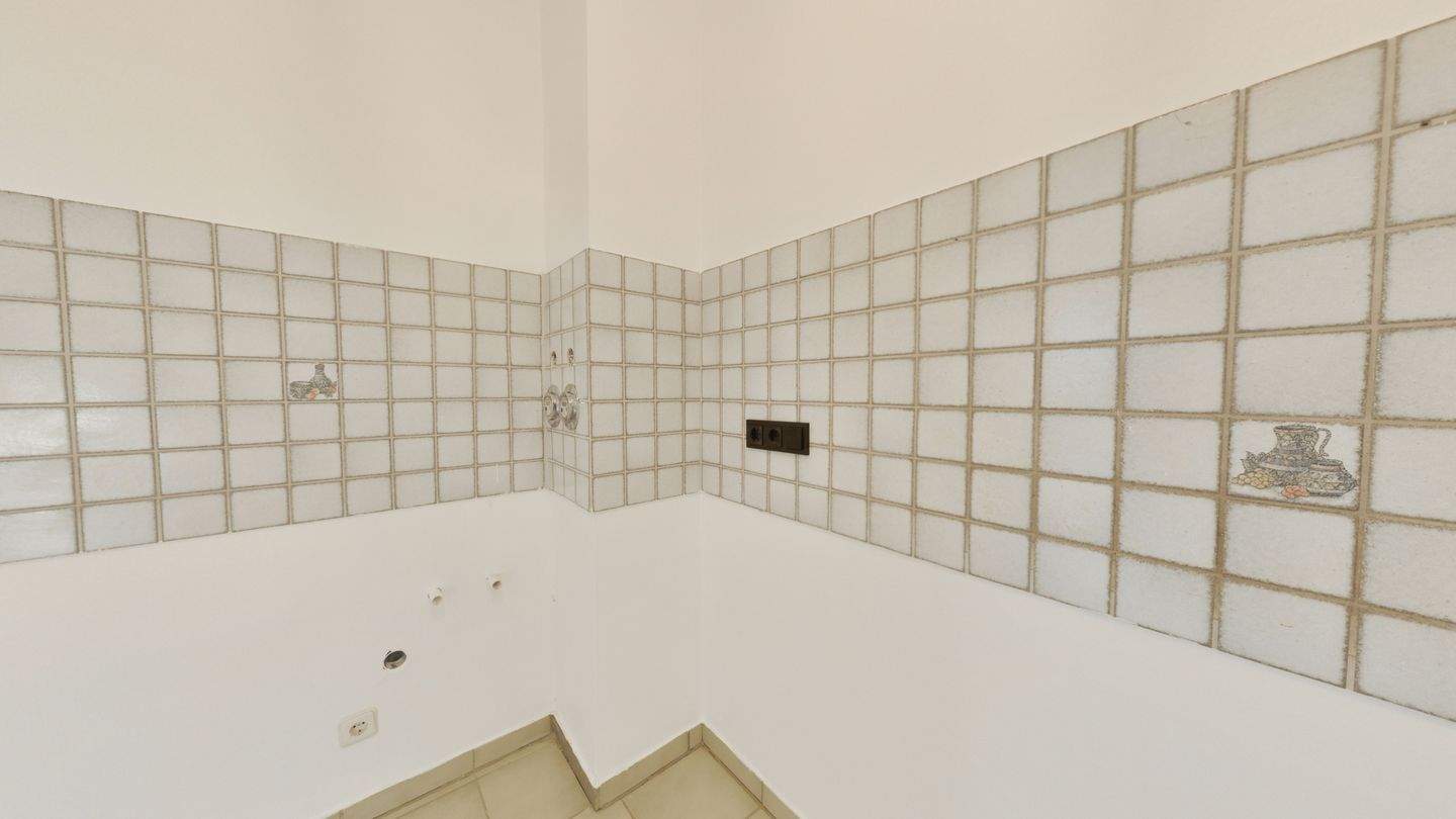 Helle und sanierte 2-Zimmer-Wohnung mit großzügigem Süd-Balkon – Ingolstadt – Vorschaubild 4