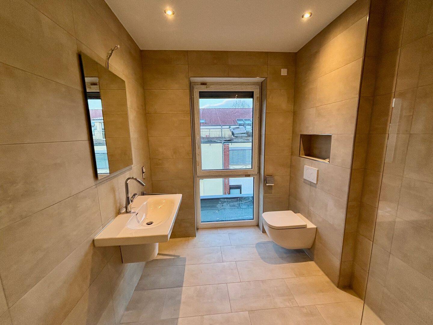 Hier wird mit einer Wärmepumpe geheizt! 3 Zimmer ETW mit Dachterrasse! – Hamburg – Vorschaubild 9