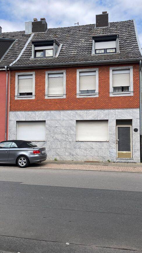 3-FH (Altbau) in Aachen-Eilendorf, . . . mit Investitionsbedarf