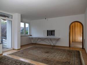 Renovierte 4-Zimmerwohnung in Duisburg-Mittelmeiderich demnächst zu vermieten – 47137 Duisburg – Vorschaubild 2