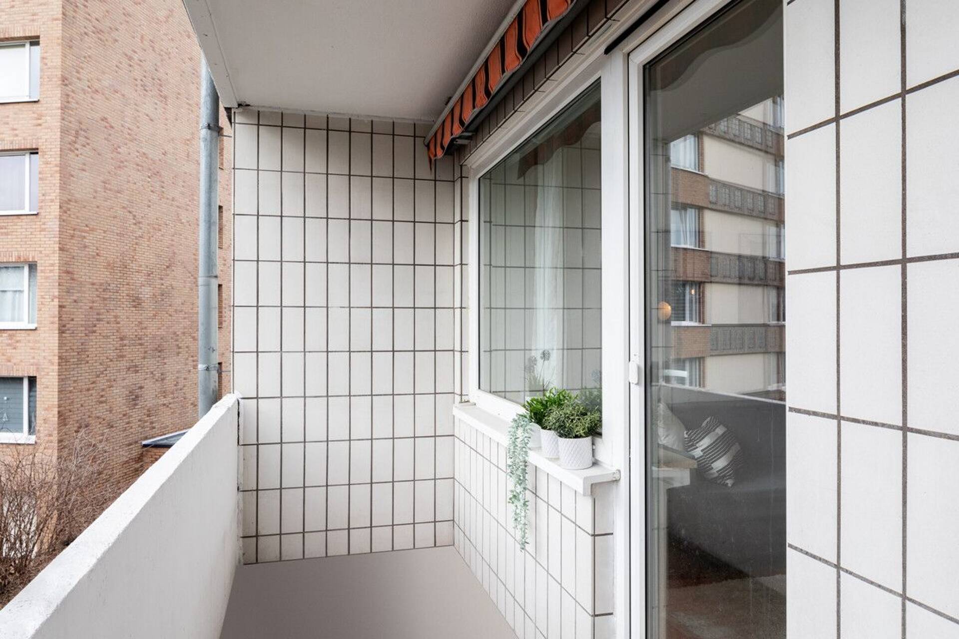 Erdgeschosswohnung in 50827 Köln mit 62,38 m² kaufen