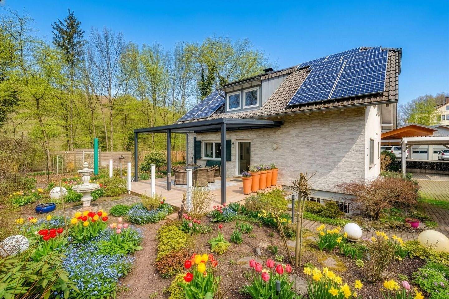 Top gepflegtes Einfamilienhaus mit großem Grundstück – Wehr – Bild 1 von 9