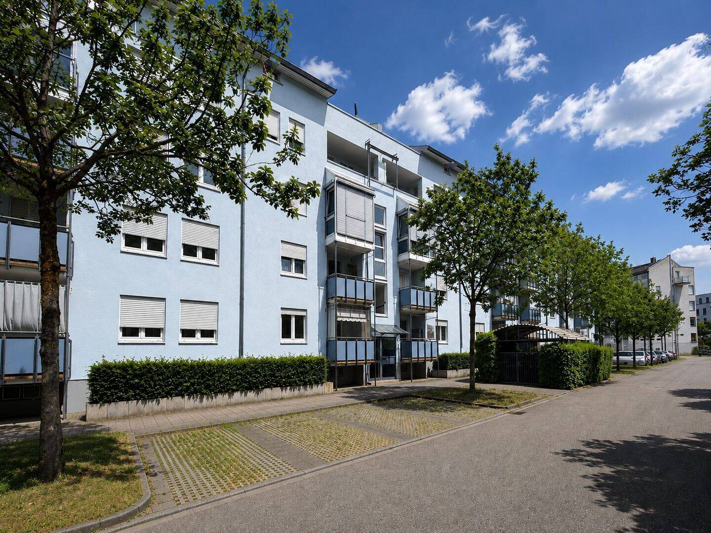 Bezugsfreie Gartenwohnung mit Terrasse in gepflegter Wohnanlage