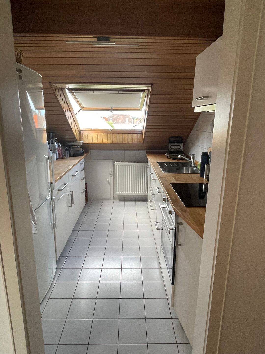 Dachgeschoßwohnung im MFH zu vermieten – Linkenheim-Hochstetten – Vorschaubild 2
