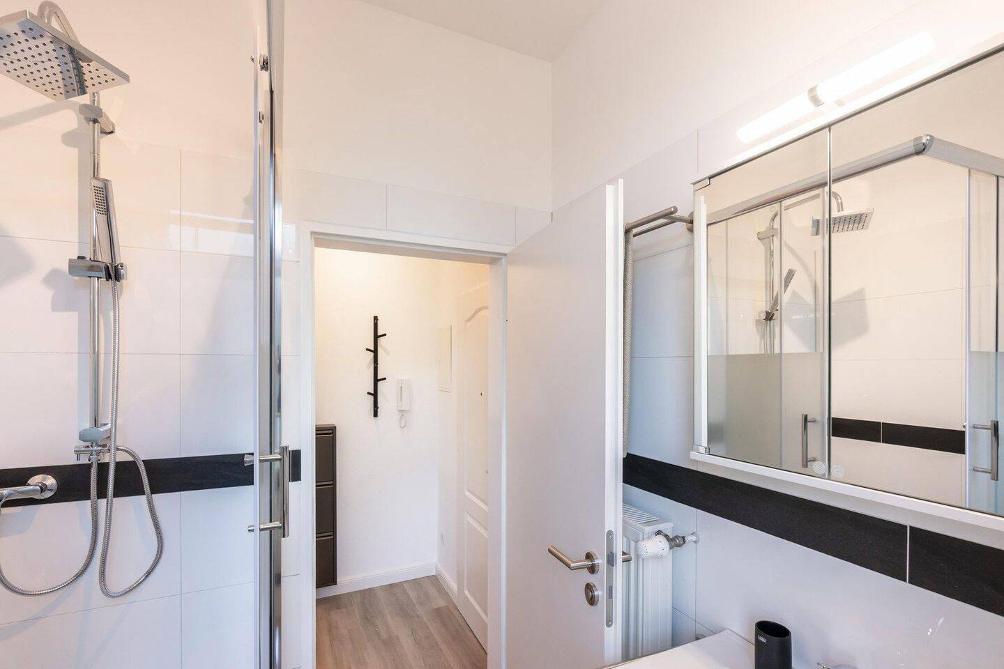 Furnished Apartment Aachen Burtscheid, Hotel Comfort | Möbliert mit Hotel-Komfort, Top-Lage – Aachen – Vorschaubild 6