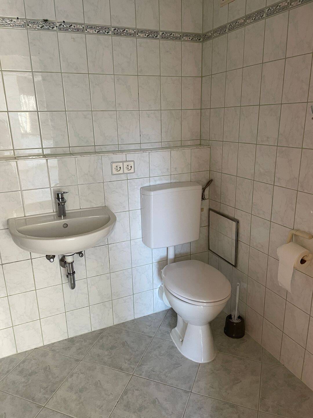 Großzügige, gemütliche 2-Zimmer-Wohnung mit Erker und Balkon Nähe Josefskrankenhaus – Regensburg – Vorschaubild 6