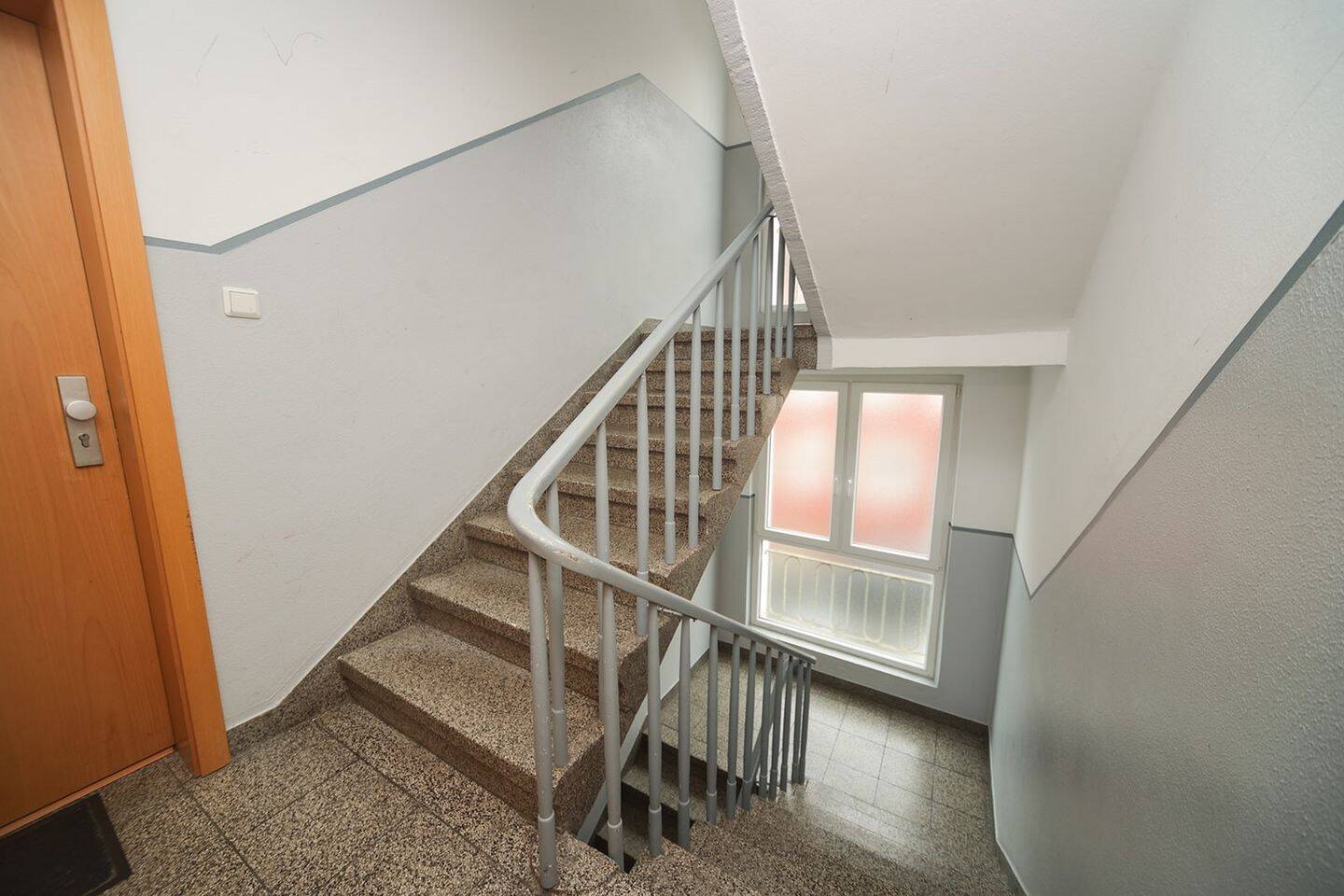 Attraktive 3,5-Zimmer-Wohnung mit Tiefgaragenstellplatz – Dortmund – Vorschaubild 2