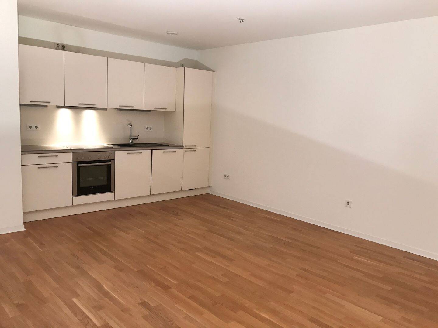 Gepflegte 3-Zimmer-Wohnung mit ruhiger Innenhof-Terrasse & Zoo-Nähe – Hamburg – Vorschaubild 3