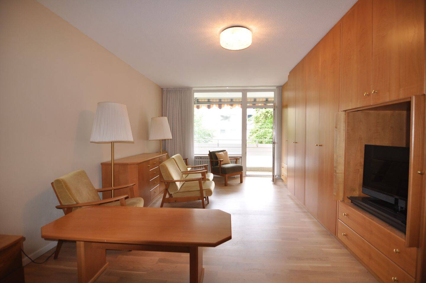 top Infrastruktur, ruhige Lage, auf Wunsch möbliert - NEU IM VERKAUF: 3 Zi.-Wohnung mit Südloggia – München – Vorschaubild 5