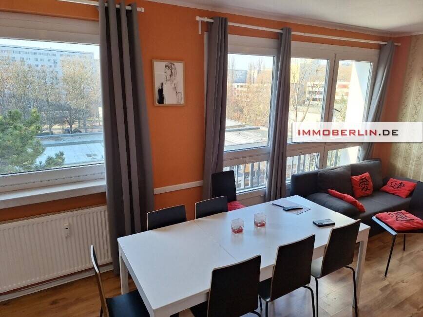 IMMOBERLIN.DE - Lichtdurchflutete Wohnung in familiärer Lage beim Volkspark Friedrichshain