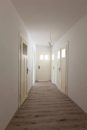 Saniertes & gepflegtes Wohn- und Geschäftshaus in Möckern mit 11 WE, 5 GE, Balkone u.v.m. – 4159 Leipzig – Vorschaubild 9