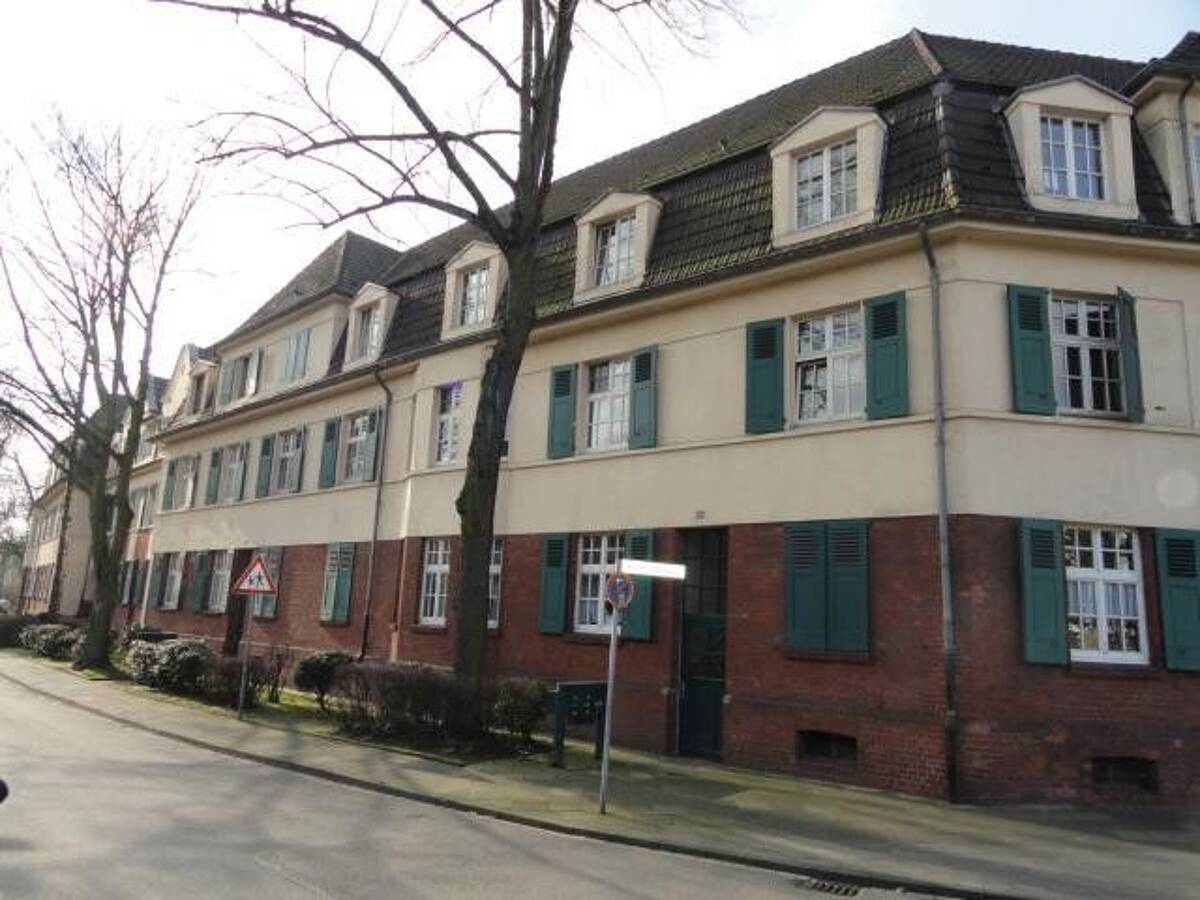 *praktische 2-Zimmer-Wohnung mit Balkon* – 47259 Duisburg – Bild 1 von 4