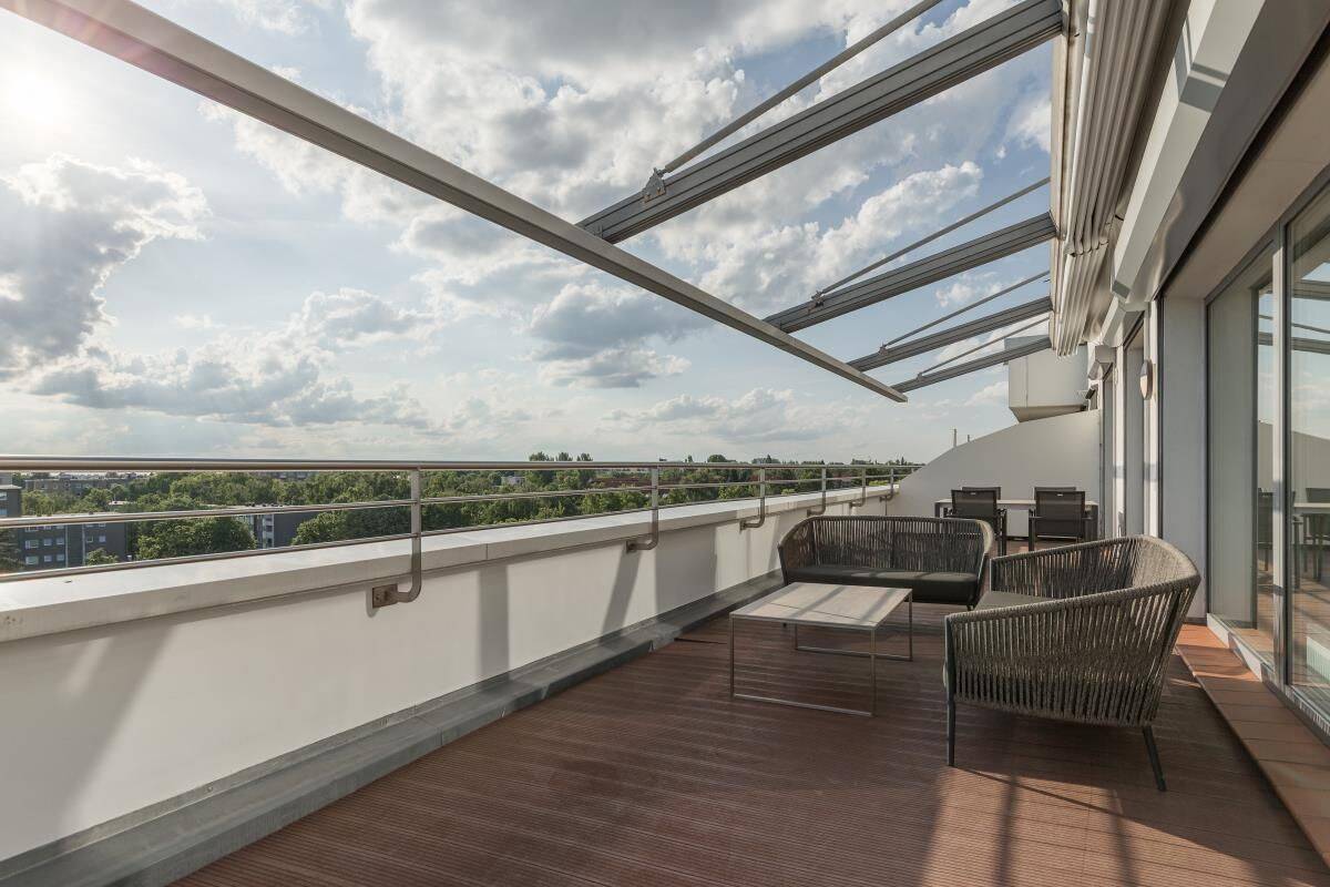 Exklusive Penthousewohnung mit großer Terrasse & Blick über Berlin inkl. 2 PKW-Stellplätzen