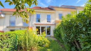 METZ IMMOBILIEN - Ankommen und wohlfühlen! Familienhaus mit Garten und viel Platz – 60437 Frankfurt am Main – Vorschaubild 3