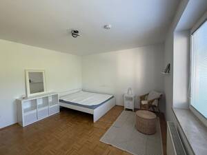 Top Lage Nähe BMW & FIZ, Park, Freibad, Einkaufsmöglichkeiten, Post, U-Bahn, Bus, A9, ruhige Lage – 80804 München – Vorschaubild 4