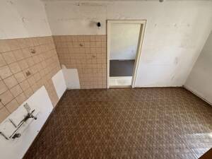 Platz für die ganze Familie: Ihr großzügiges Einfamilienhaus mit Hof, Nebengelass und Garten! – 39130 Magdeburg – Vorschaubild 3