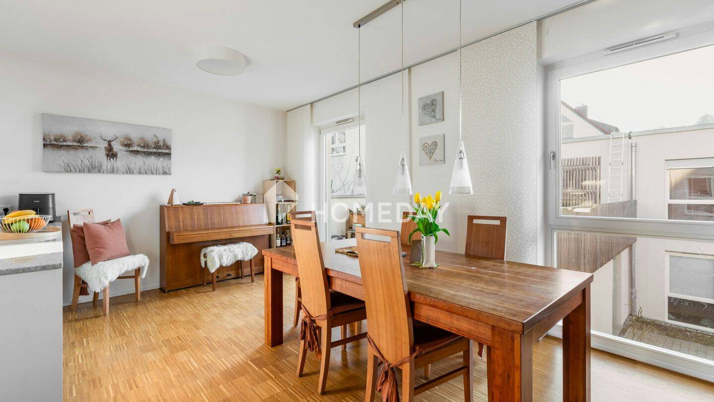 Wohnen mit Geschichte: Exklusive Eigentumswohnung im denkmalgeschützten Bestandsbau in Zell am Main