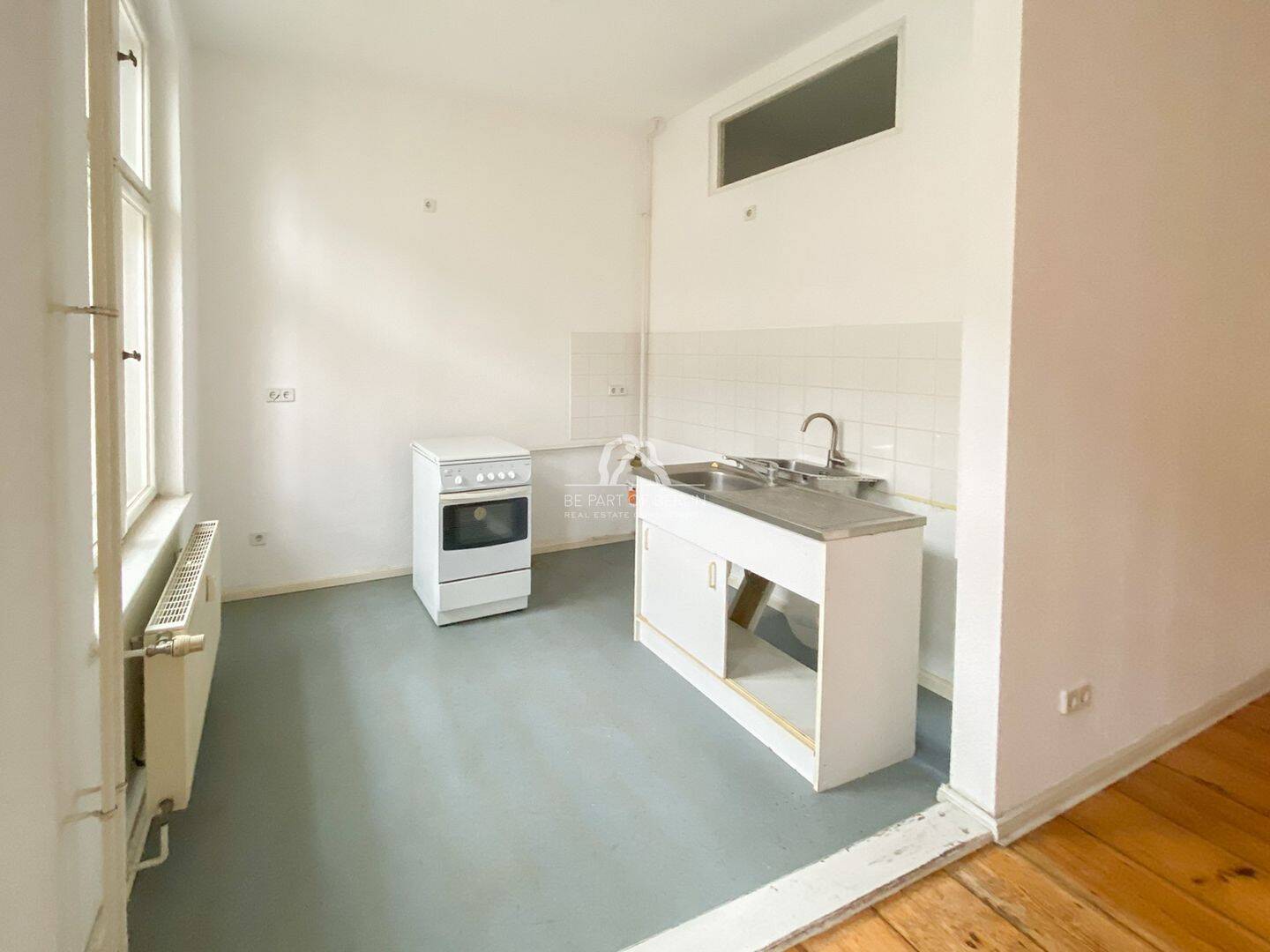 2 ZIMMER IN ATTRAKTIVER KIEZ-LAGE | VORDERHAUS MIT BALKON | 3.OG OHNE AUFZUG | PROVISIONSFREI | – Berlin – Vorschaubild 3