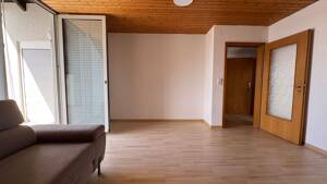 3-Zimmer-Wohnung Dachgeschoss Würzburg Dürrbachau Balkon teilmöbliert – 97080 Würzburg – Vorschaubild 5