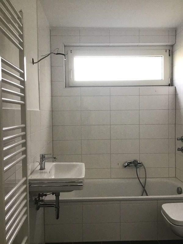 Renovierte 3-Zimmer-Wohnung mit Balkon – Bielefeld – Vorschaubild 4