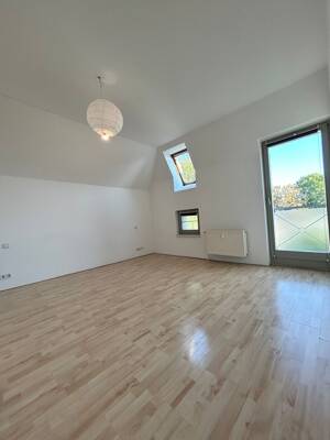Einbauküche, zwei Balkone, Tageslichtbad mit Wanne!!! – 39112 Magdeburg – Vorschaubild 7
